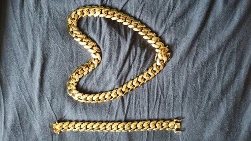 Customer photo review of 20mm Solid 18k Gold Plated Miami Cuban Link Chain