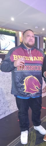 Customer photo review of Personalized Brisbane Broncos 3D Hoodie Nrl 3D Hoodie Broken Wall LT10