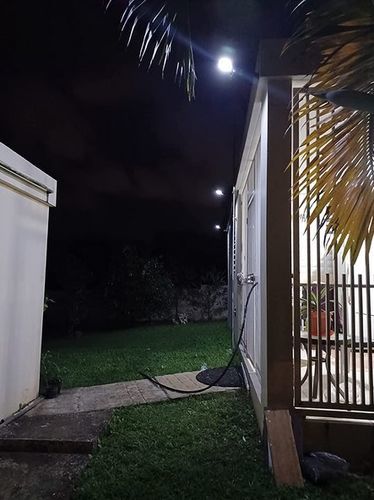 Customer photo review of Super Refletor Solar Com Sensor Automático [Compre 1 Leve 3]