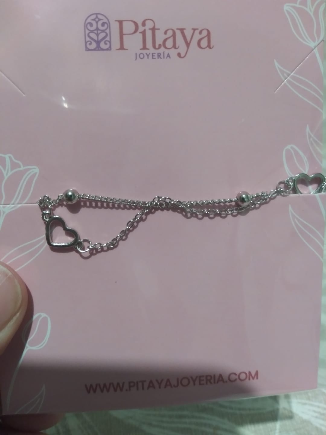 Customer photo review of Collar Amor Infinito