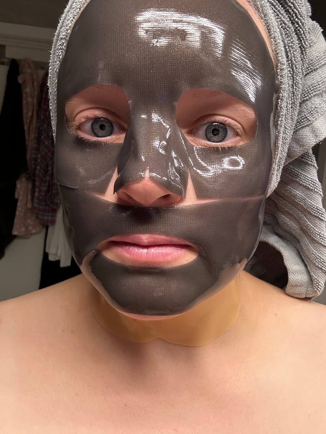 Customer photo review of Petitfee Black pearl & gold Hydrogel ansiktsmaske (5 stk)