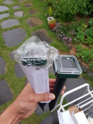 Customer photo review of Repelente Solar Ultra Sônico Espanta Pragas 24 Horas A Prova d'água