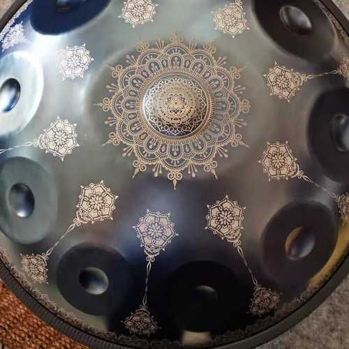 Customer photo review of Cosmos Handpan - Black Mandarins 9/10/12 Notes D Minor Tambourine - Gift Set