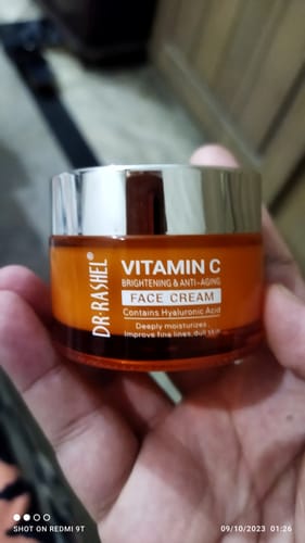 Customer photo review of Dr.Rashel Vitamin C Brightening & Anti Aging Face Cream Powered By Hyaluronic Acid