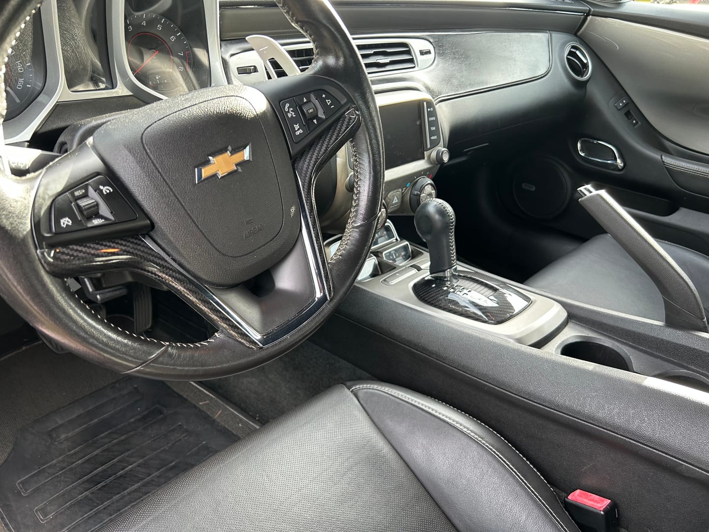 Customer photo review of 2012-2015 Chevy Camaro Carbon Fiber Steering Wheel Trim Cover