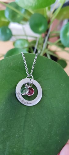 Customer photo review of Ogrlica: Circle Birthstone