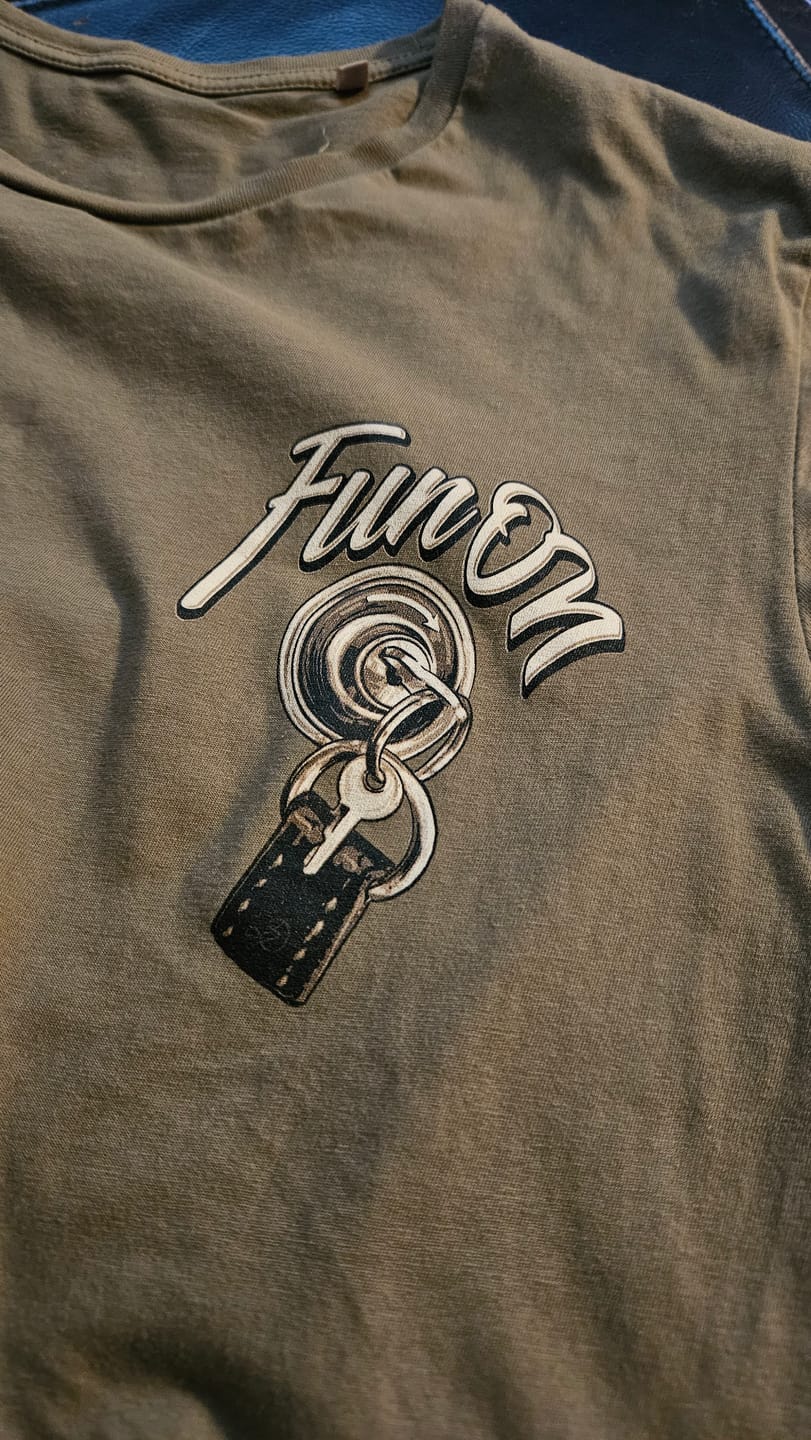 Customer photo review of FUN ON Shirt Unisex