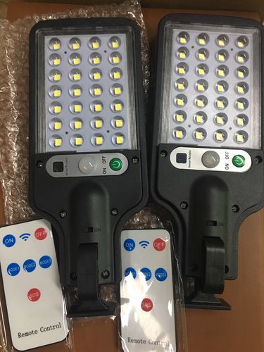 Customer photo review of Super Refletor Solar Com Sensor Automático [Compre 1 Leve 3]