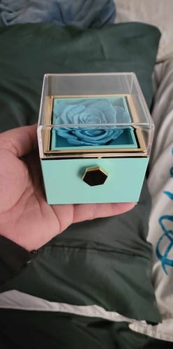 Customer photo review of Eternal Rose Box - W/ Engraved Necklace & Real Rose