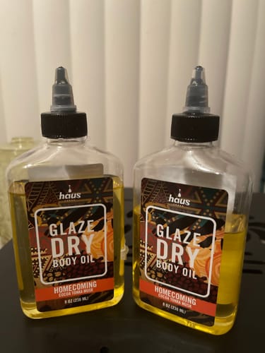 Customer photo review of HOMECOMING GLAZE DRY BODY OIL | COCOA TONKA MUSK