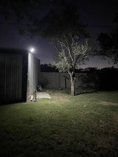 Customer photo review of Super Refletor Solar Com Sensor Automático [Compre 1 Leve 3]