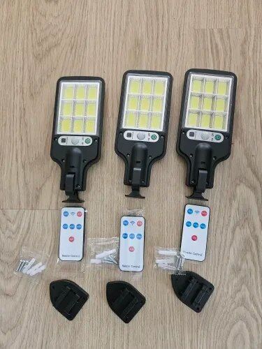 Customer photo review of Super Refletor Solar Com Sensor Automático [Compre 1 Leve 3]