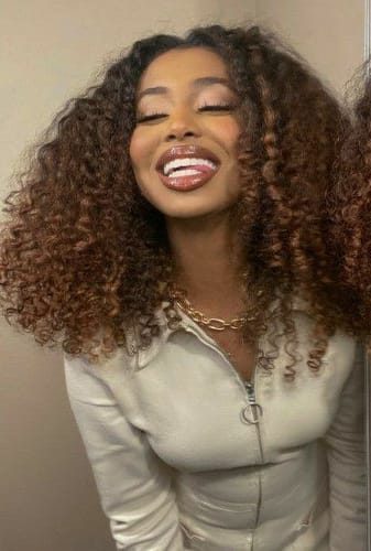 Customer photo review of Luvwin 13x4 Brown Color Water Wave Human Hair Bob Wig Pre-Cut HD Lace