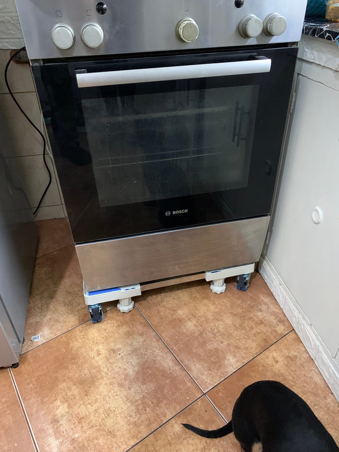 Customer photo review of Base Ajustable Premium Rectangular para Electrodomésticos