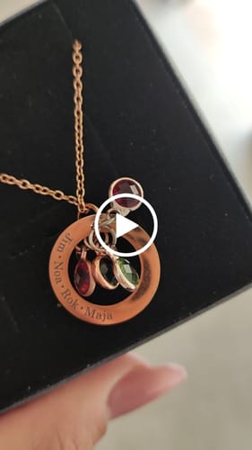 Customer video review of Ogrlica: Circle Birthstone