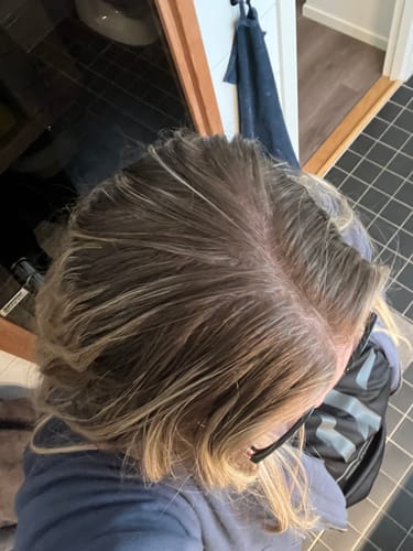 Customer photo review of LA Sunkissed Touch Up Color