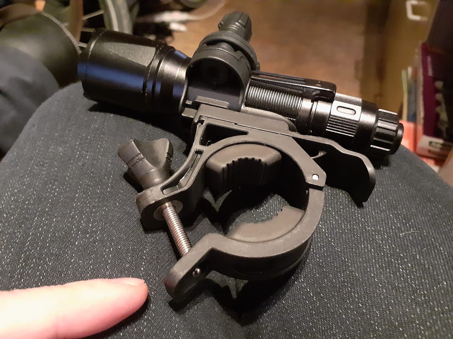 Customer photo review of Fenix Support guidon ALB-10 pour lampe Torche