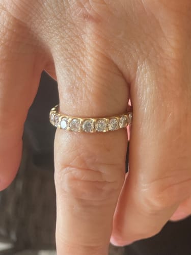 Customer photo review of 2.00-6.00 CT Round Cut Natural Diamonds - Eternity Rings