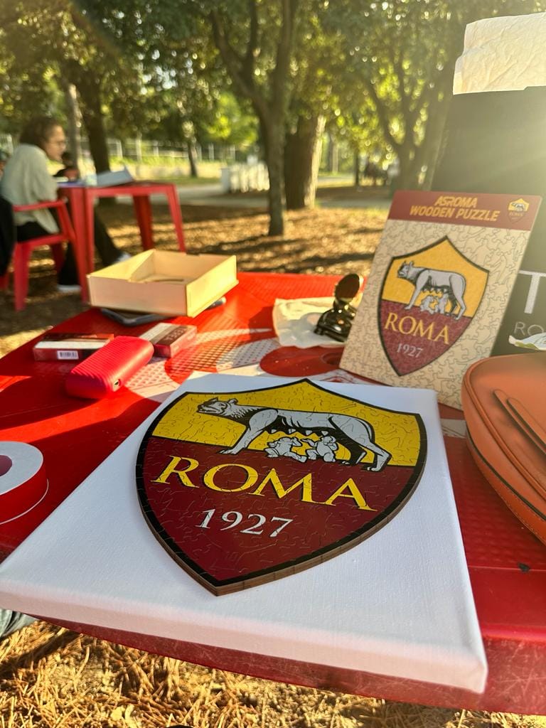 Customer photo review of Logo Roma® - Puzzle di Legno