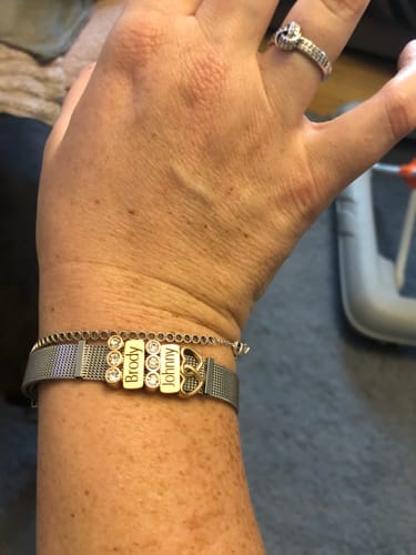 Customer photo review of Mesh charm name rosé gold