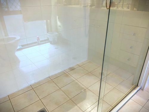 Customer photo review of GLASSGUARD™ Glass Stain & Mould Remover Bundle