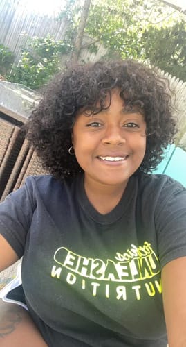 Customer photo review of Luvwin Water Wave Short Bang Wig No Lace Beginner Friendly 100% Human Hair