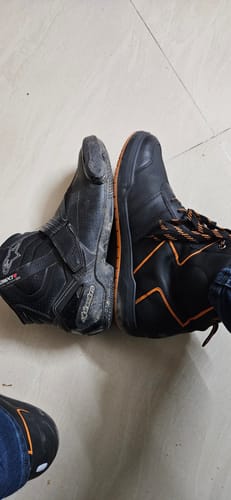 Customer photo review of SNKR | Stealth Edition