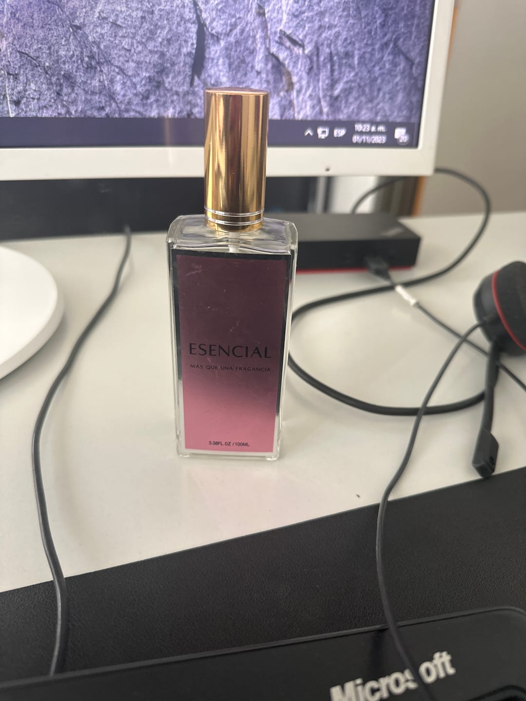 Customer photo review of H067 Inspirado en: Eau de Cartier - Cartier