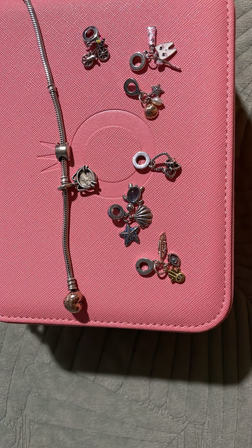 Customer photo review of Charm Conchita de Mar con Perla