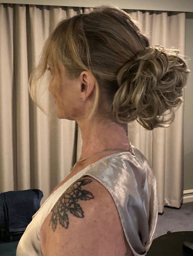 Customer photo review of Messy Scrunchie Bun - Duo Pack - Curly & Flicky Styles