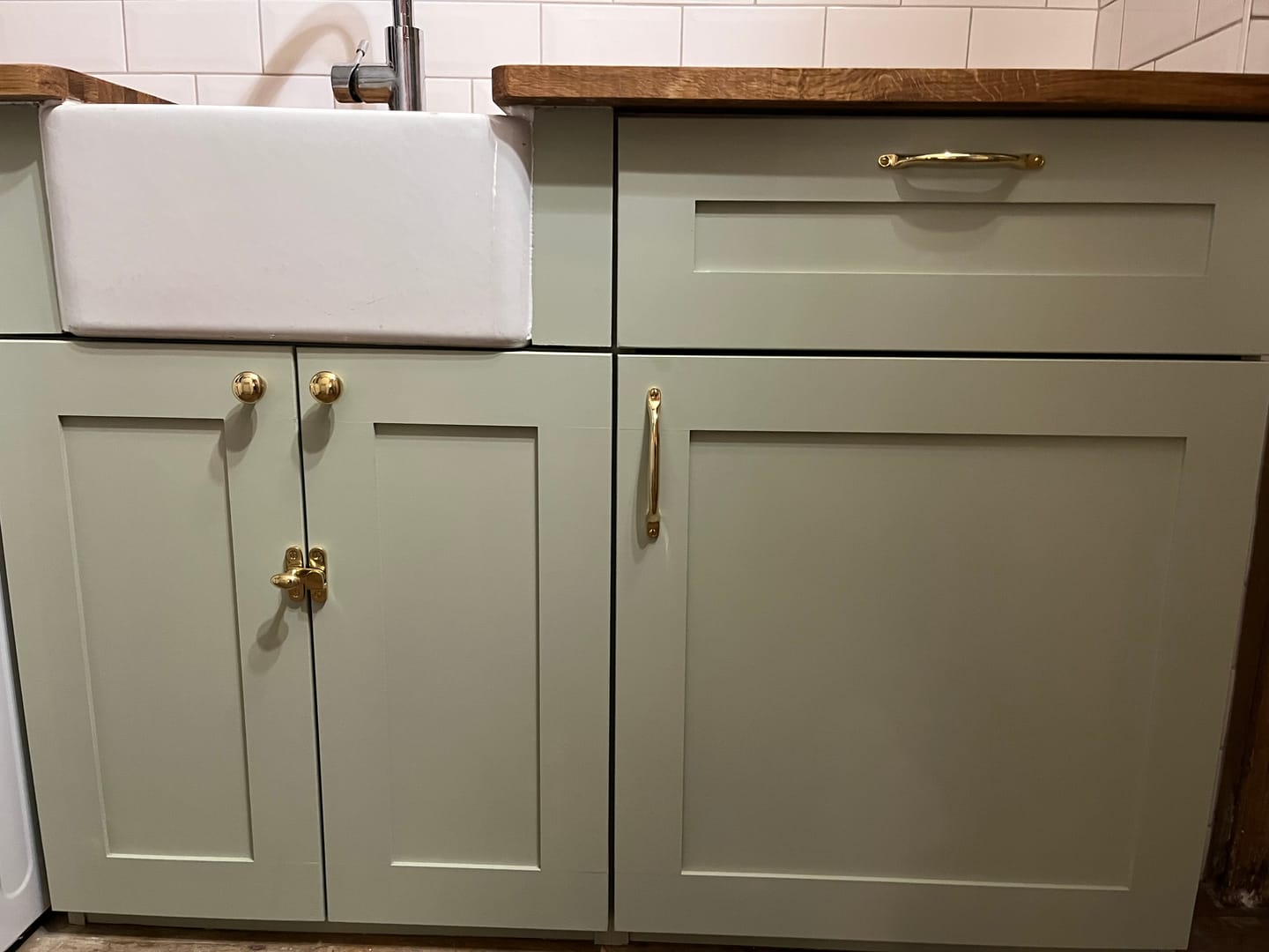 Customer photo review of Classic Polished Brass Cupboard Handles