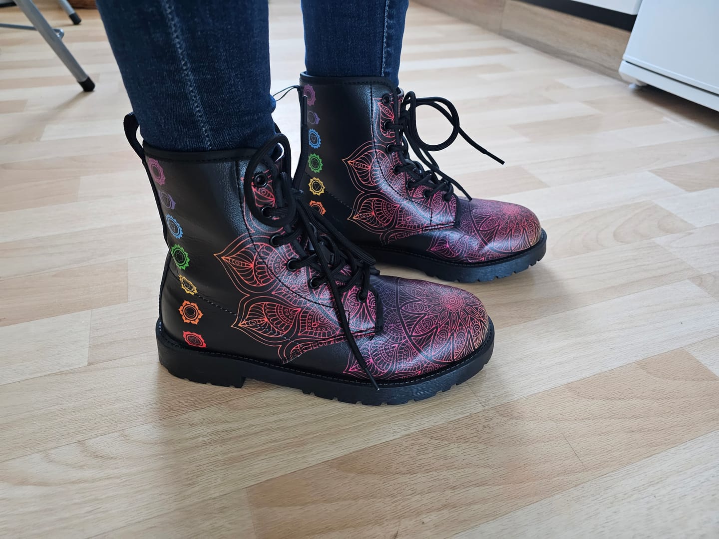 Customer photo review of Boots Chakra