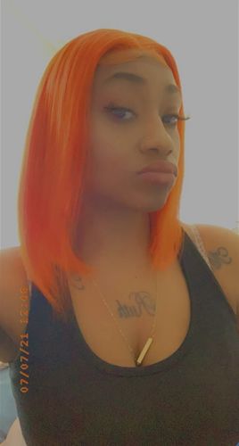 Customer photo review of Straight 613 Blonde Transparent Lace Frontal Bob Wig 150% Density