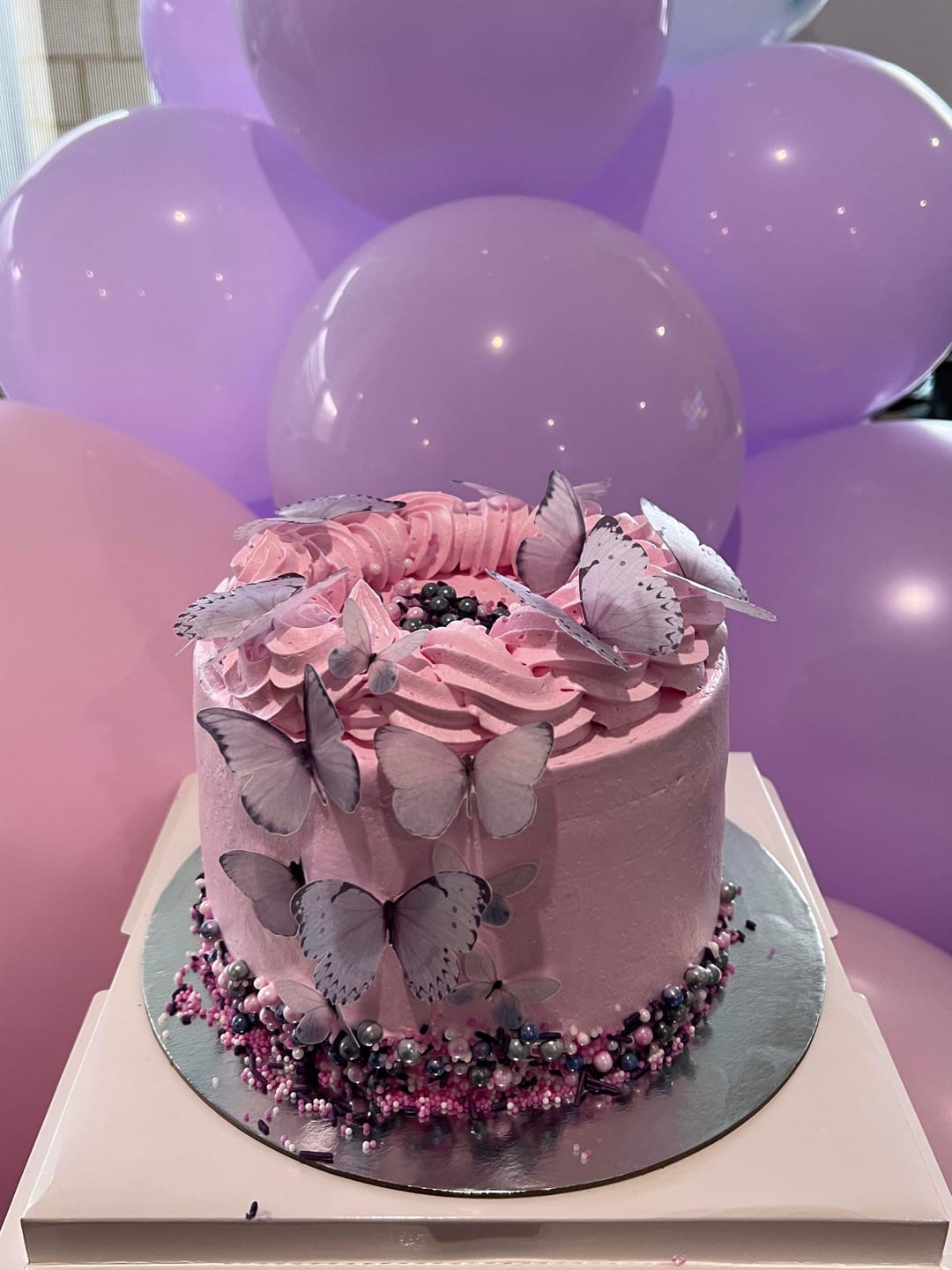Customer photo review of Purple Edible Wafer Butterflies - Mix sizes - 24pcs