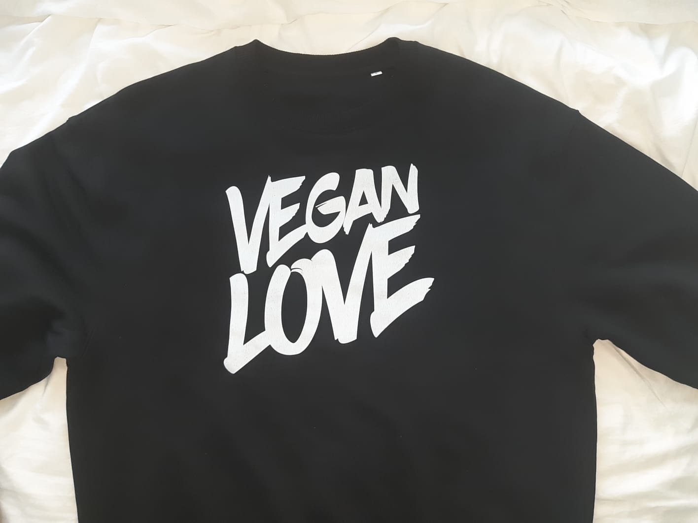 Customer photo review of VEGAN LOVE | HERREN PREMIUM BIO SWEATSHIRT