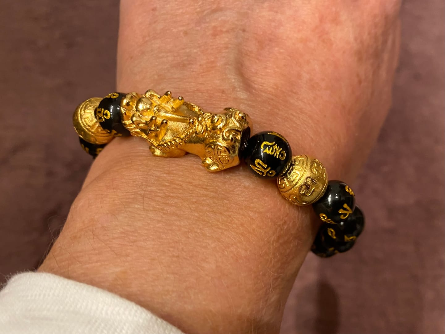 Customer photo review of Feng Shui Pixiu Schwarzes Obsidian Glücks Armband