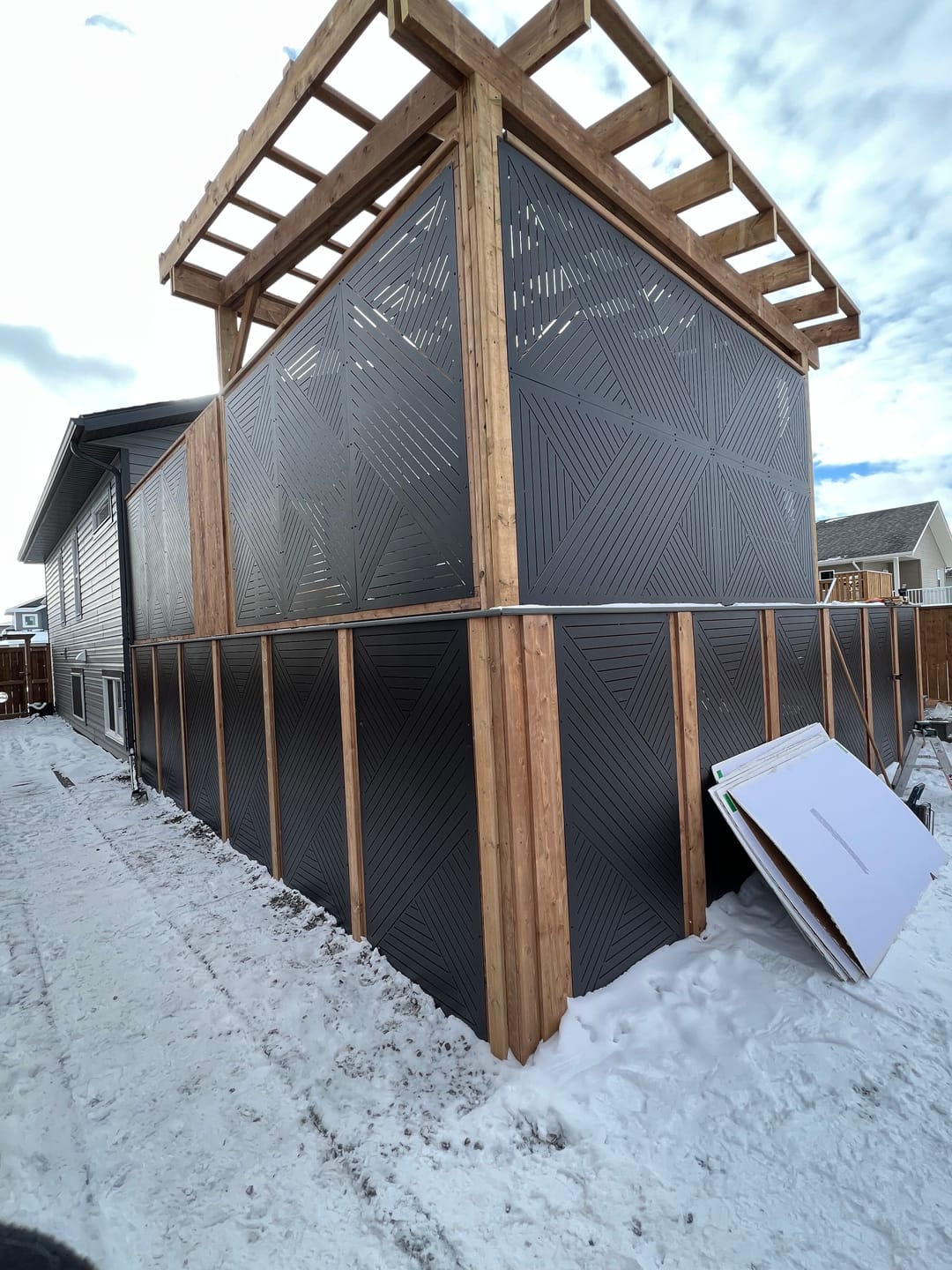 Customer photo review of Privacy Screen (Hexx)