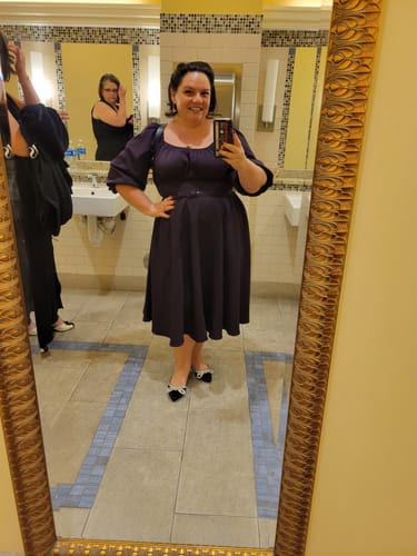 Customer photo review of Vacation Dress in Plum - Vixen by Micheline Pitt
