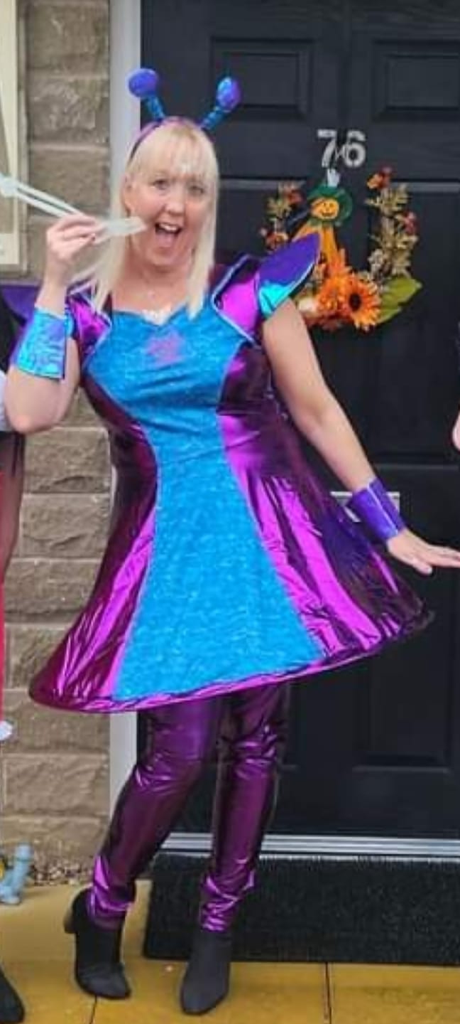 Customer photo review of Alien Lady Costume