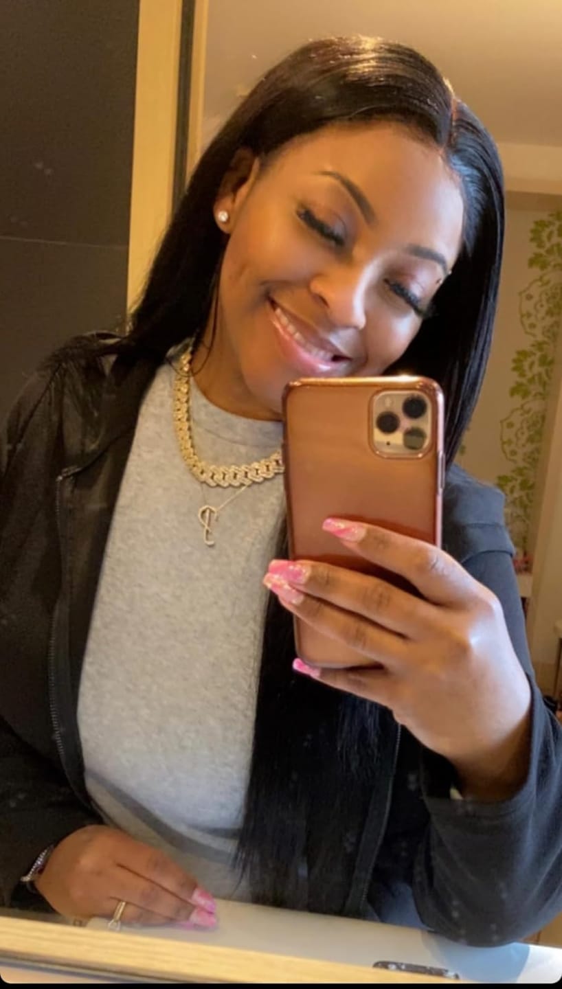 Customer photo review of Wavymy HD Lace Wear Go Wigs Dome Cap Glueless Straight  4x6 Lace Closure Wigs 180% Density