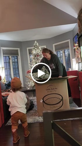 Customer video review of Little Ball Pit
