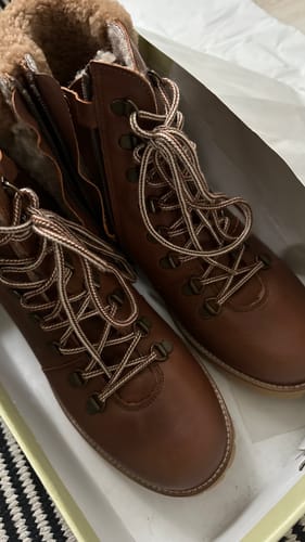 Customer photo review of Shearling Winter Boot Women - Hazelnut