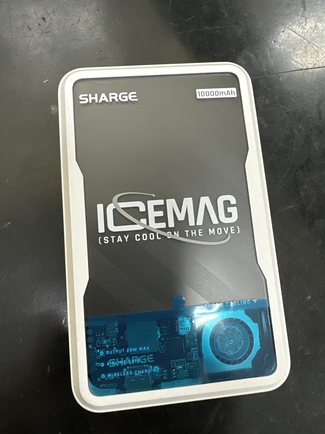Customer photo review of Sharge ICEMAG 3 (10,000mAh 3A 35W Qi2 Wireless)