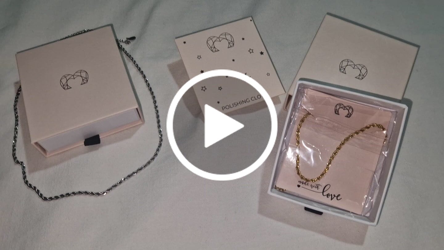 Customer video review of Cadenita Lace