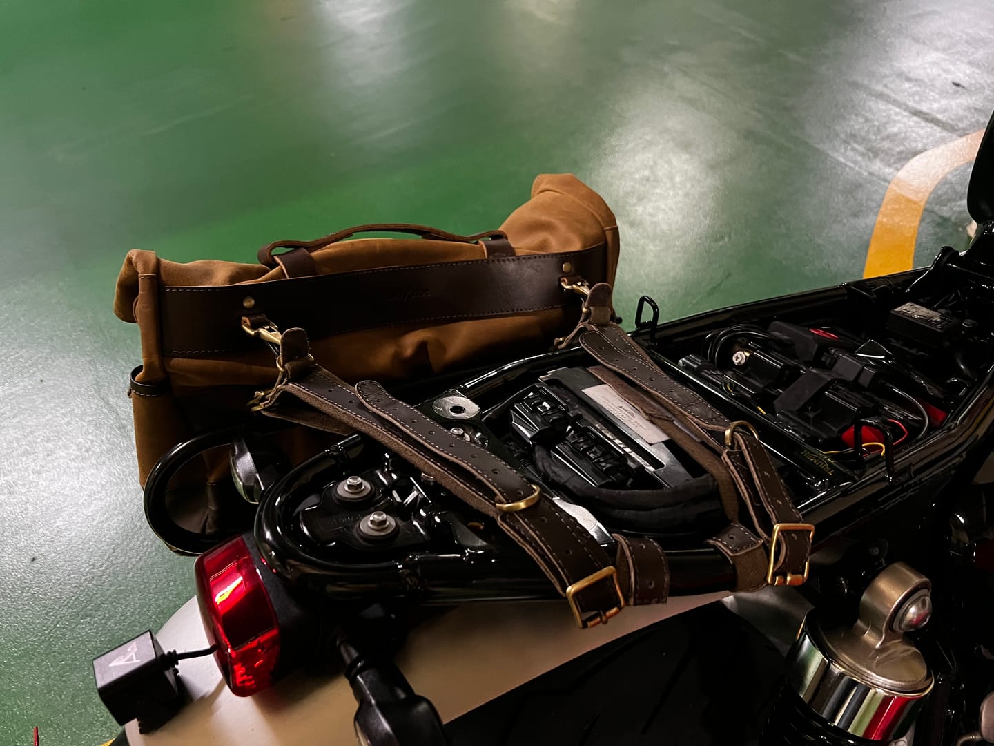 Customer photo review of outlaw saddlebag