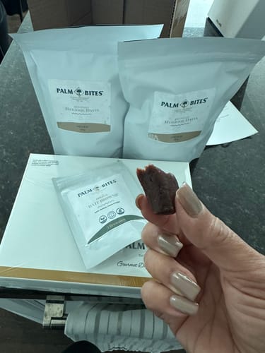 Customer photo review of Palestinian Medjool Dates 🇵🇸