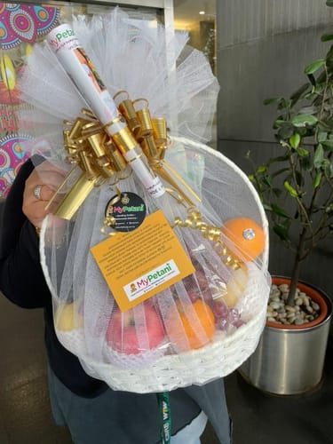 Customer photo review of Fruit Basket Luxury Y