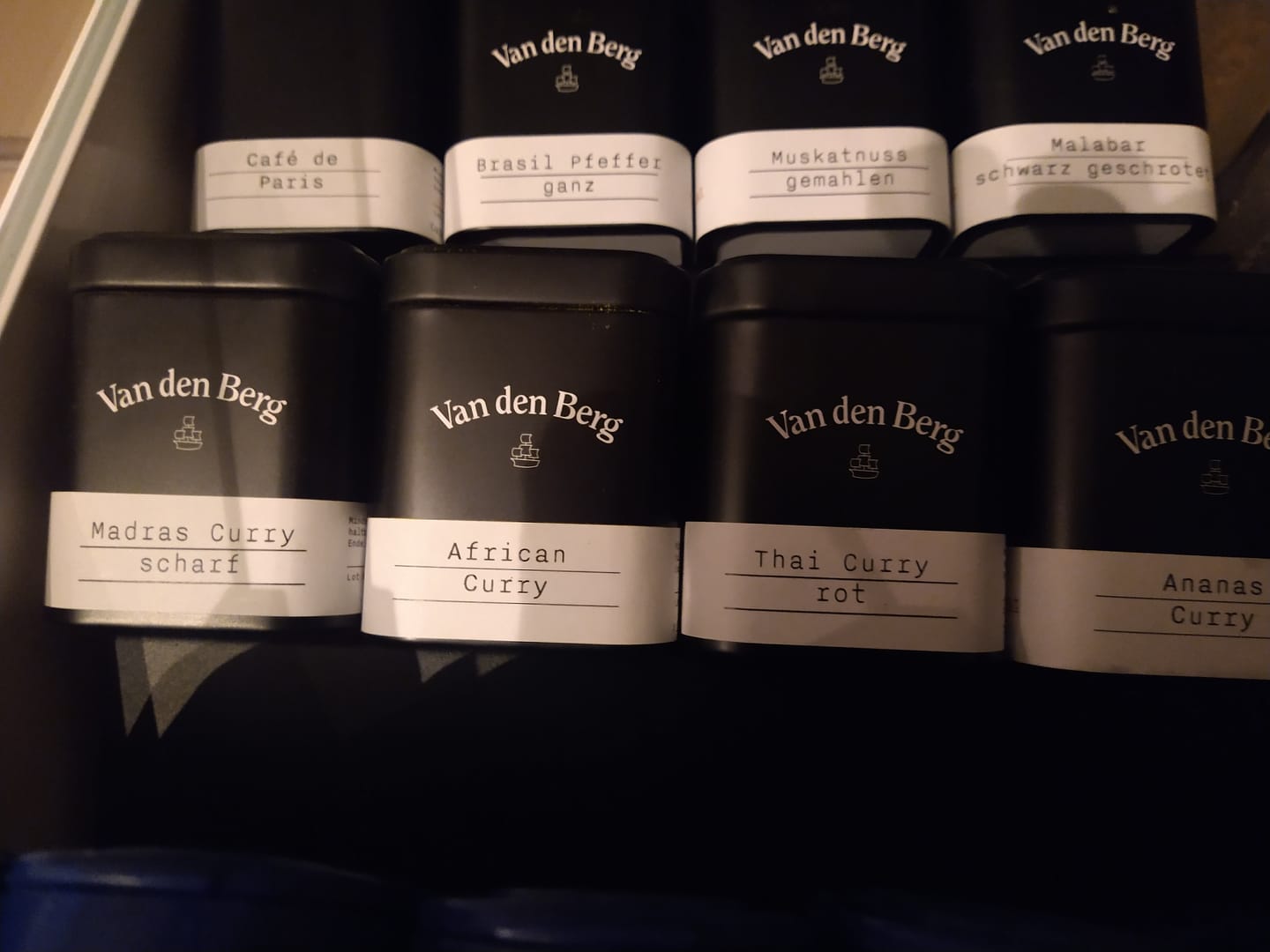 Customer photo review of Eindrückdeckel mit Holzknauf, für Aromadosen leer