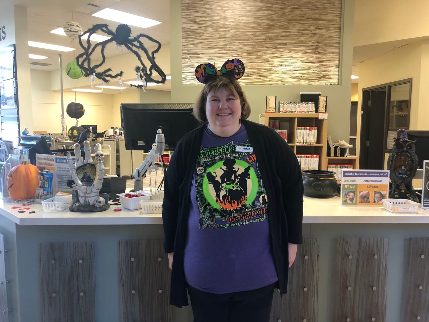 Customer photo review of Sanderson Sisters Concert Tour Shirt
