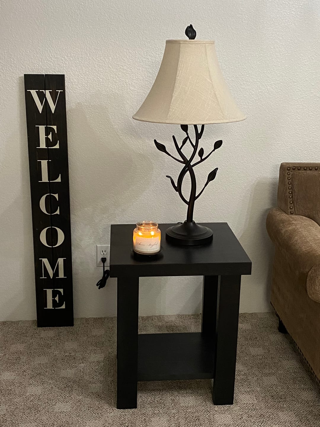 Customer photo review of Velvet Plum 22 oz Glass Candle